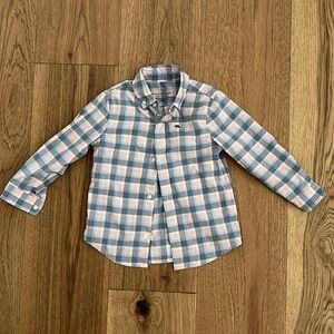 Vineyard Vines performance button down size 2t
